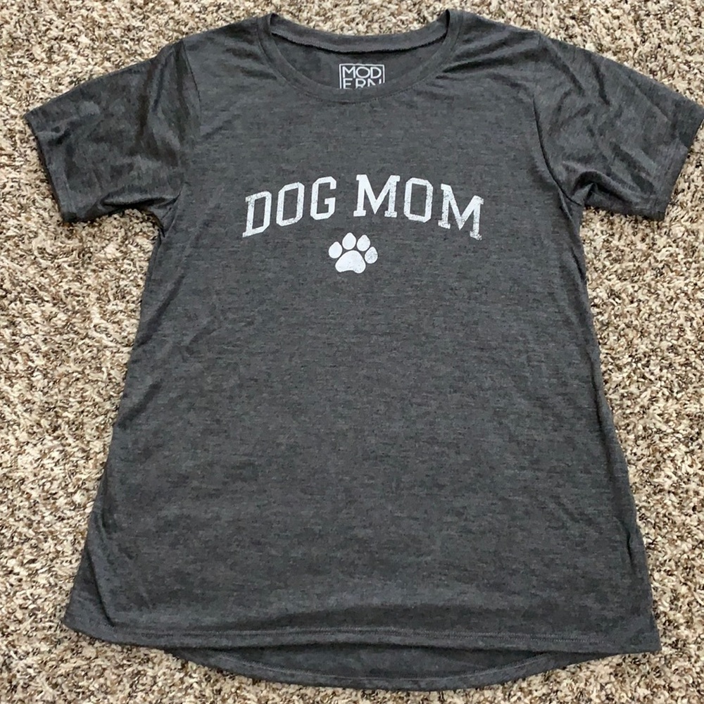 Dog Mom tshirt